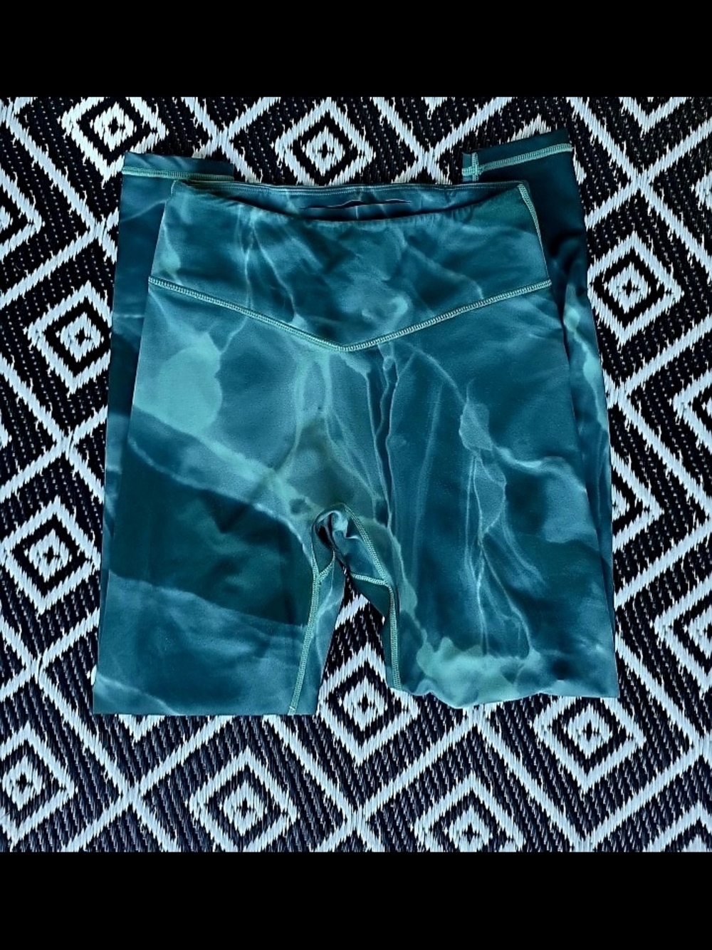 Buffbunny Green Marble Active Leggings